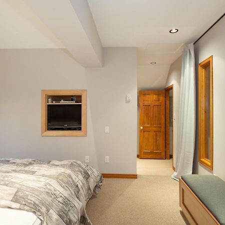Painted Cliff 11 | Dog Friendly! Ski-In Ski-Out Benchlands Townhome W/ Hot Tub & Fireplace Whistler Exteriör bild