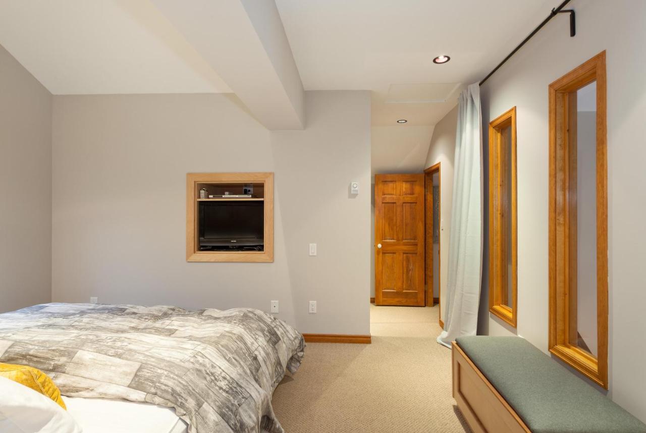 Painted Cliff 11 | Dog Friendly! Ski-In Ski-Out Benchlands Townhome W/ Hot Tub & Fireplace Whistler Exteriör bild